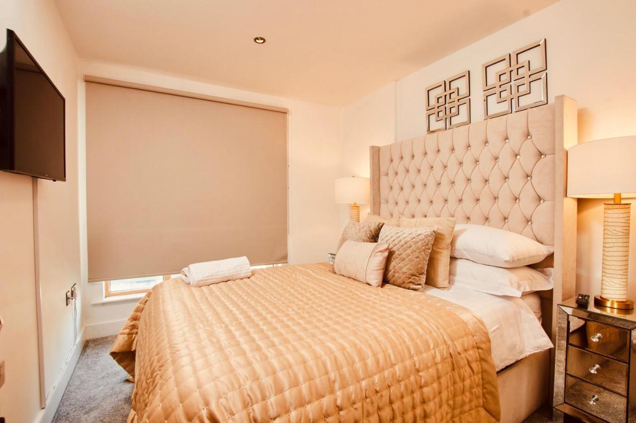 Primedoorstep Deluxe City Apt, River Canal View& Free Parking! Λιντς Εξωτερικό φωτογραφία